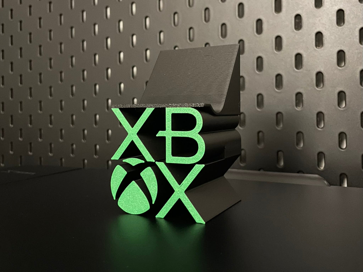 3D Gaming Controller Stand — Gamer Desk Accessory